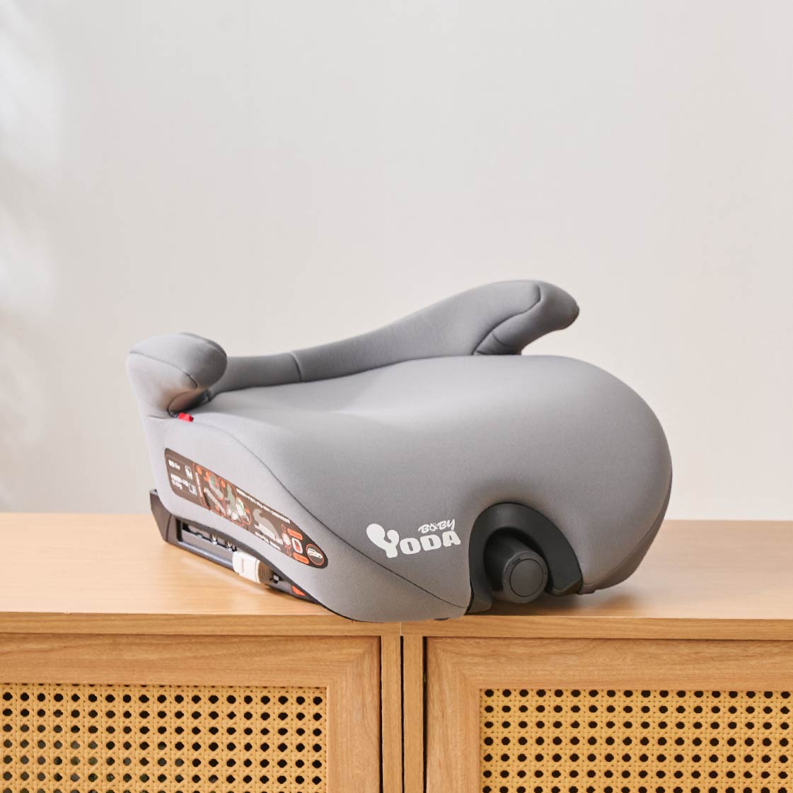 YODA | Kursi Mobil yang Dapat Disesuaikan Ketinggiannya untuk Anak Usia 3-12 Tahun