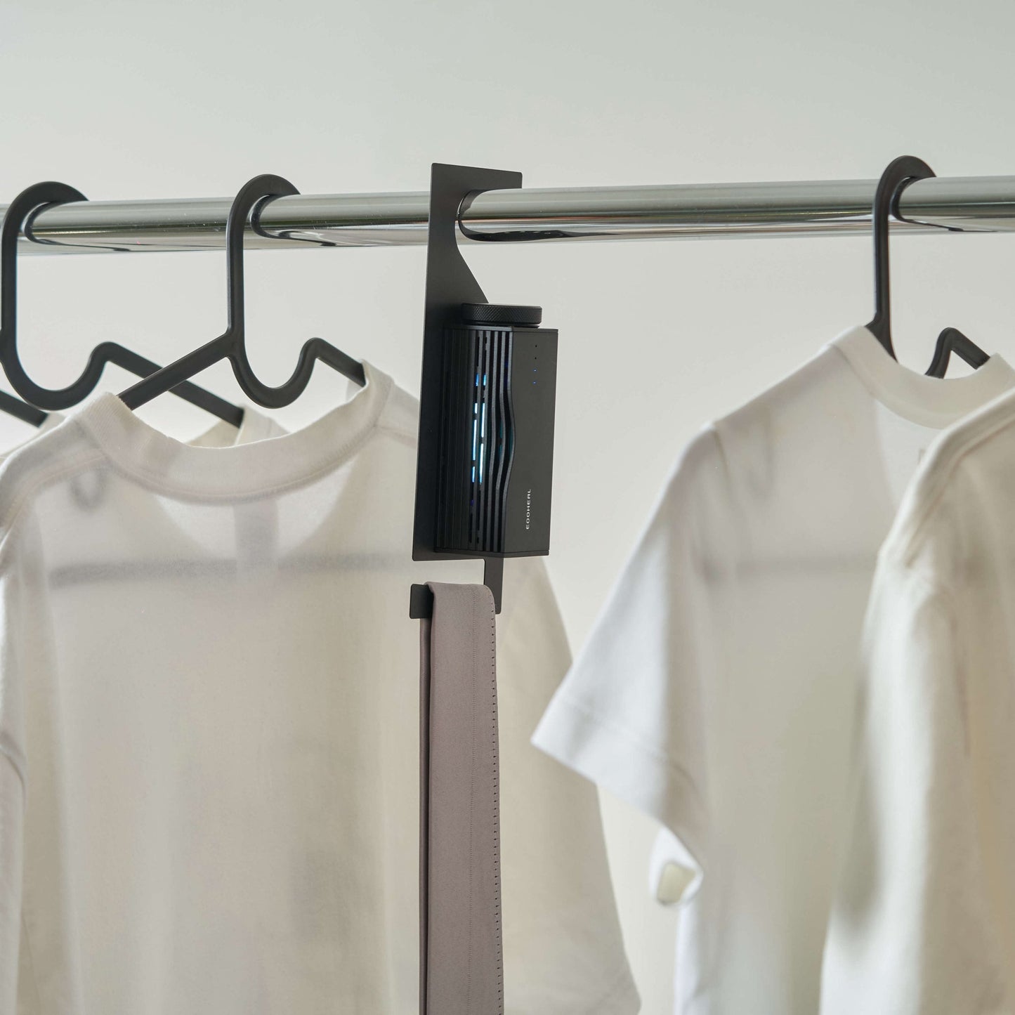 KNOT | Sterilisasi Penghilang Bau Foton UV Portabel Pertama di Dunia