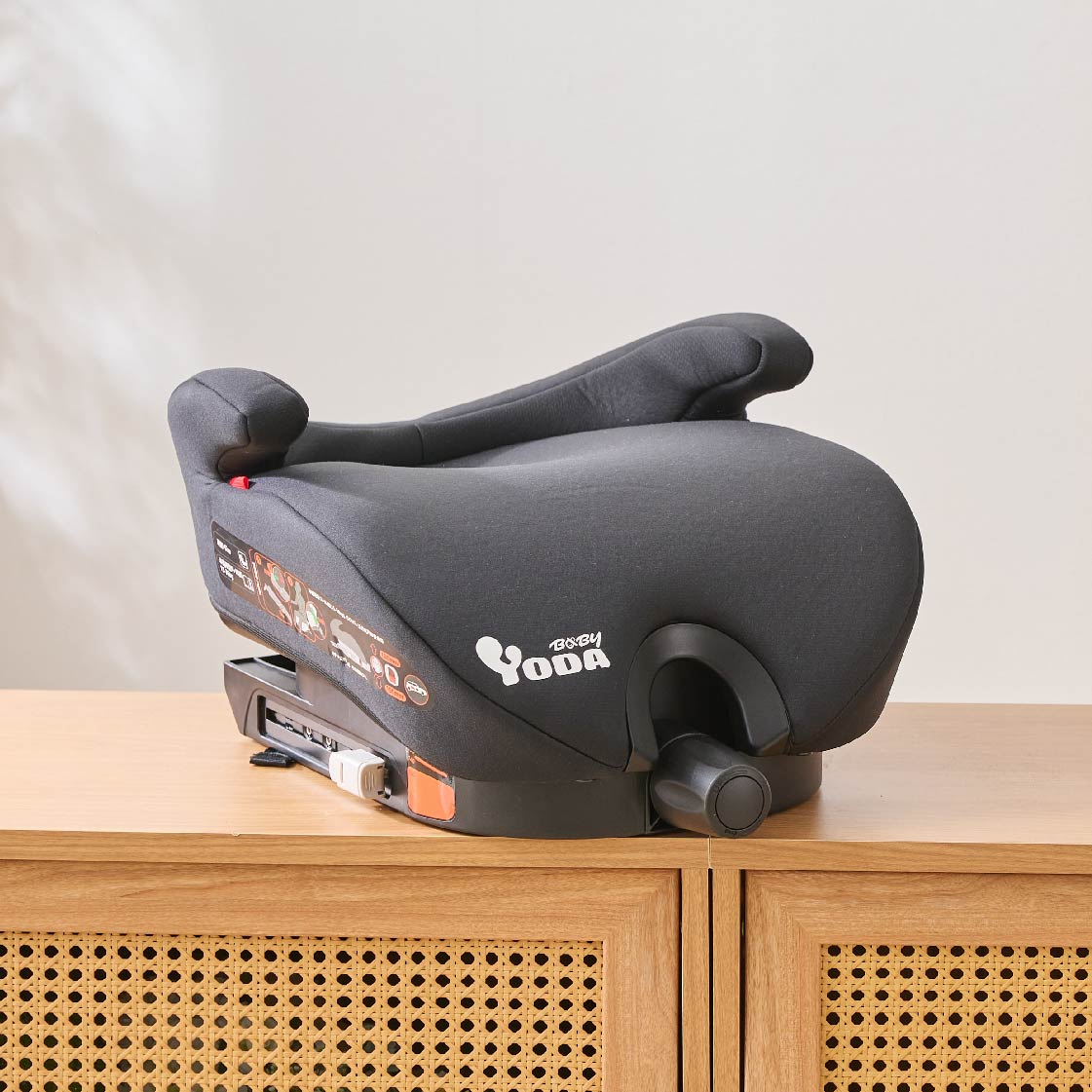 YODA | Kursi Mobil yang Dapat Disesuaikan Ketinggiannya untuk Anak Usia 3-12 Tahun 